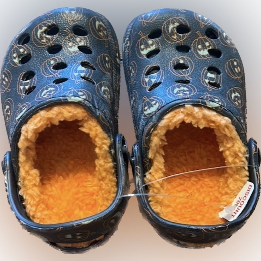 Halloween pumpkin lined clogs slip ons NEW